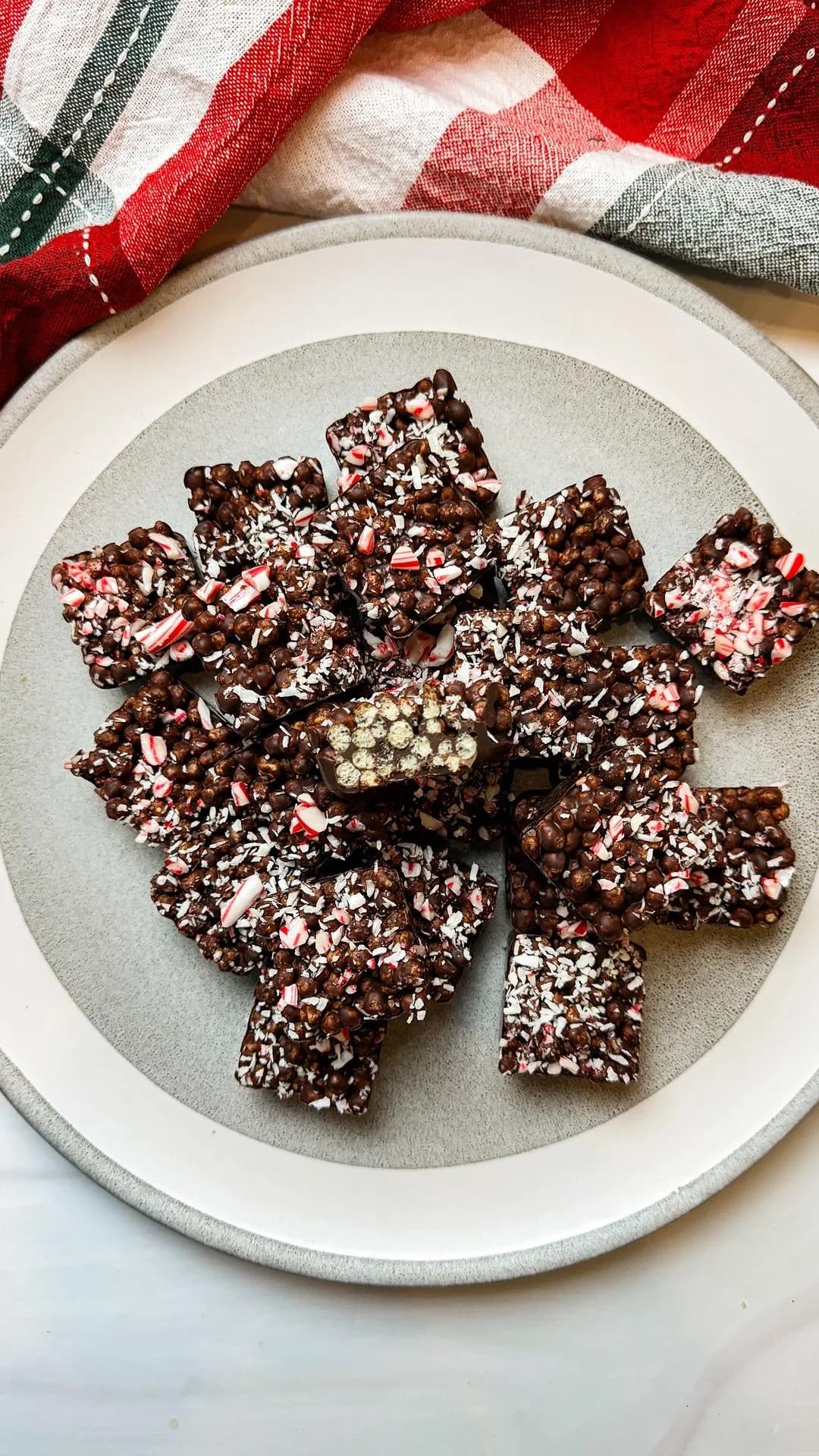 Picture for Dark chocolate quinoa crisps